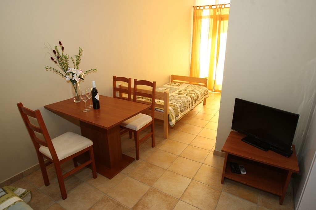 Apartment 3