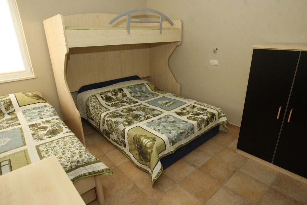 Apartment 6
