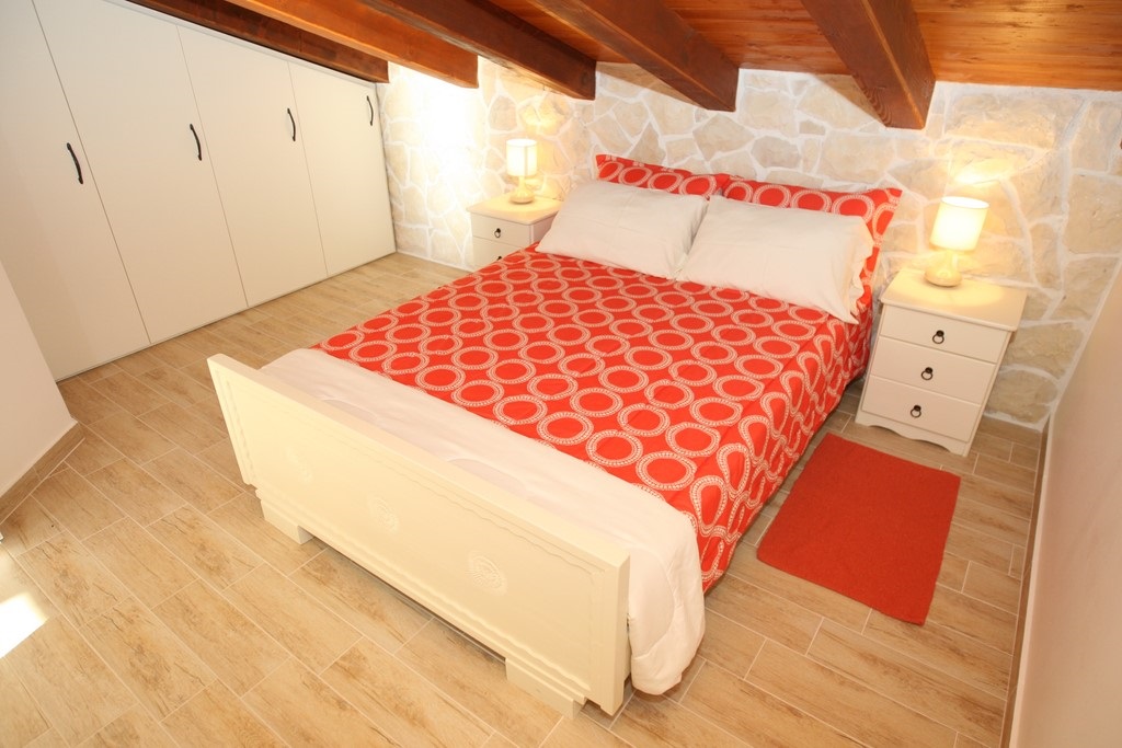 Apartment 7