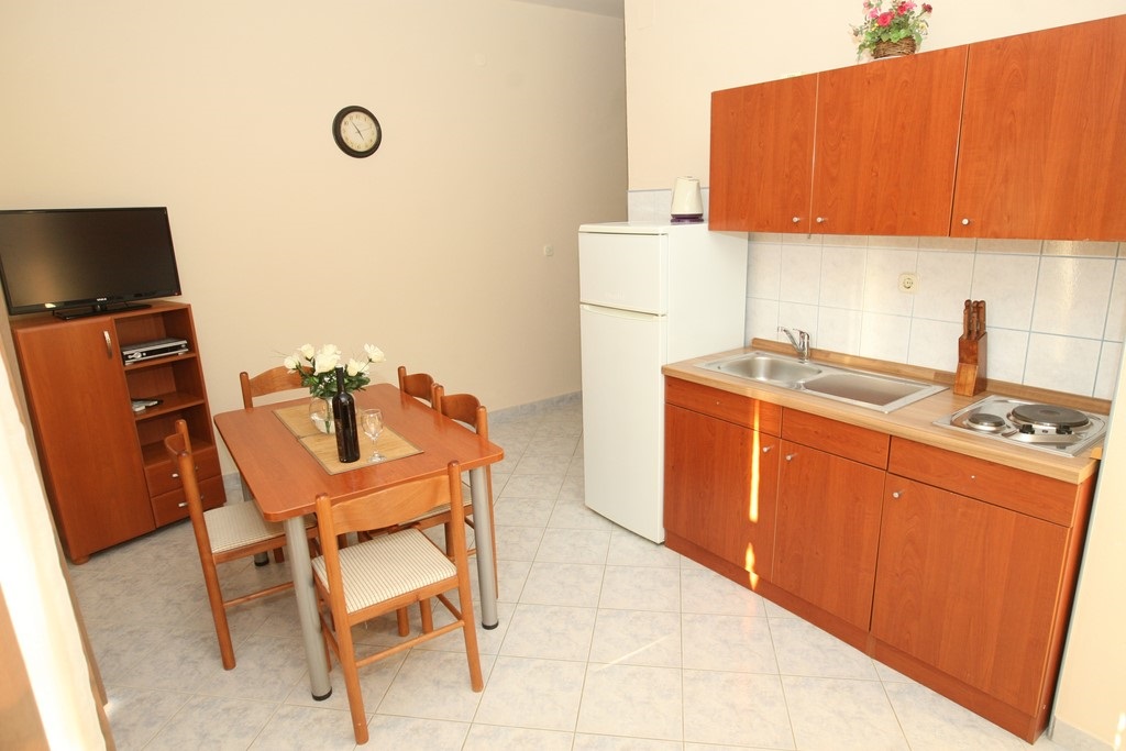 Apartment 8
