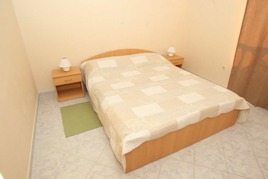 Apartment 9
