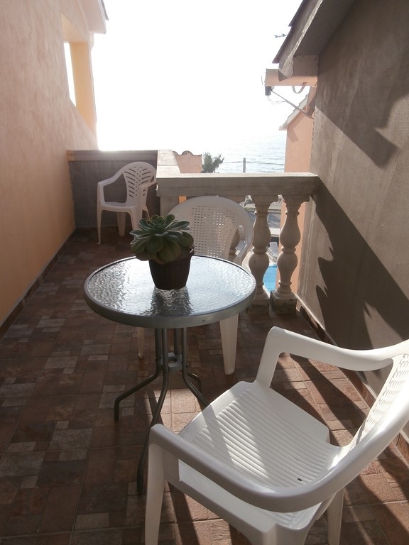 Apartment 9