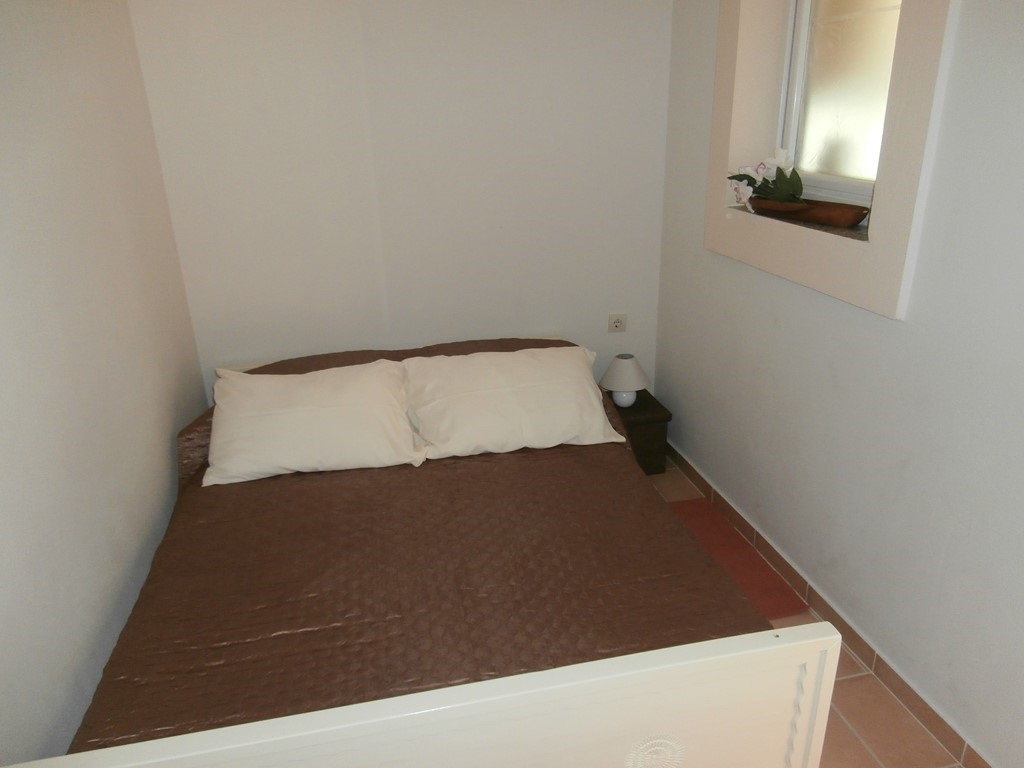 Apartment 9